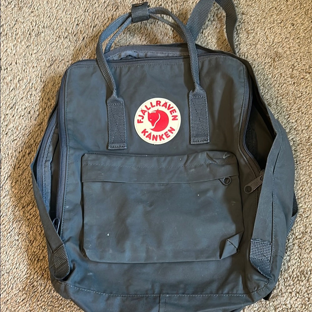 Kånken Classic Backpack - Dark Gray